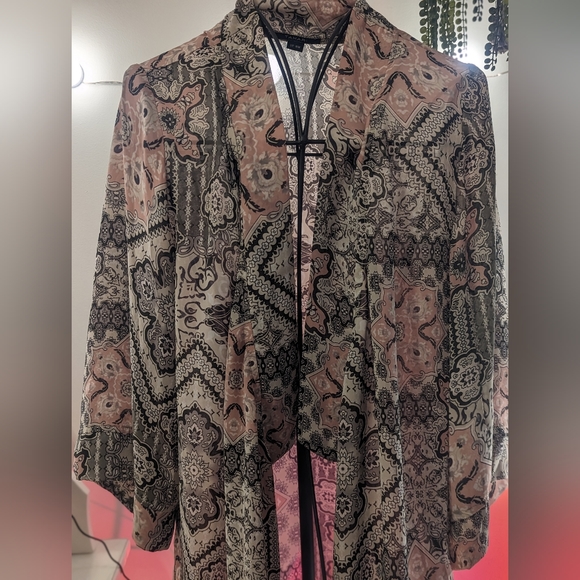 Tahari long sleeve camisole - Picture 4 of 4